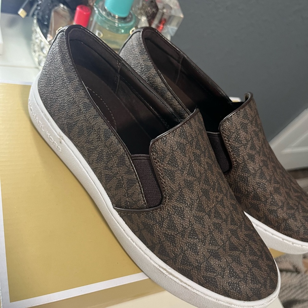 Michael kors slip on - Picture 1 of 4
